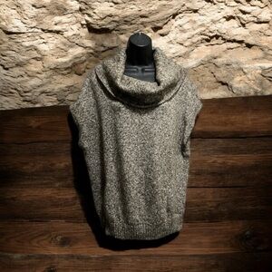 🍀2/$25 Revolution by Ricki’s Ladies Size XL Sweater Vest Top